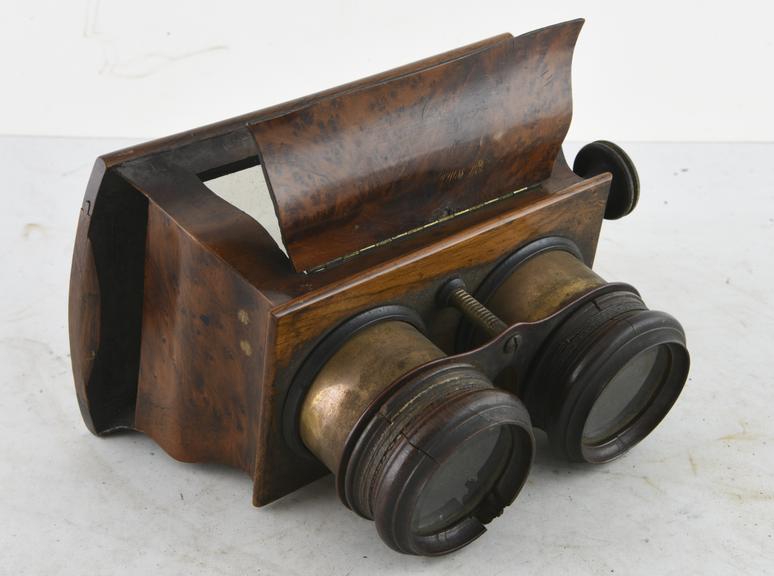 Wooden Hand Stereoscopic Viewer