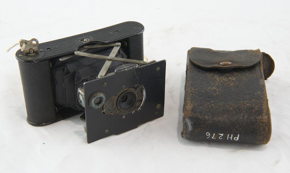 Vest pocket Kodak (Autographic). Eastman Kodak and Case.