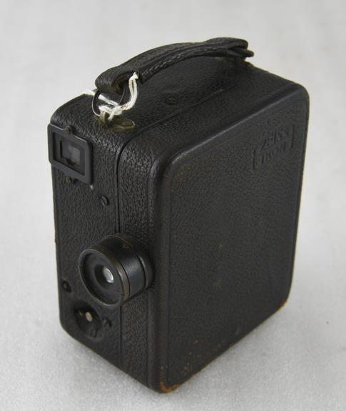 Zeiss Ikon Kinamo S10 16mm camera