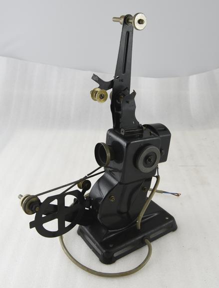 Pathescope IMP 9.5mm projector