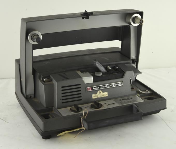 Kodak Instamatic M80-L projector