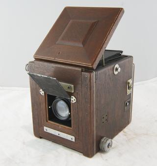 Tropical Single Lens Reflex Camera