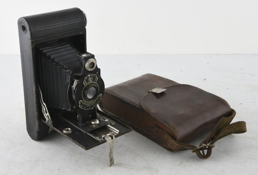 No.2 Kodak Folding Hawk Eye Model B Bellows Camera for Rollfilm No.120