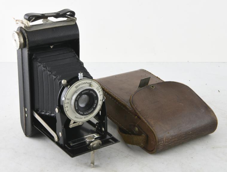 Kodak Brownie Self-Erecting Folding Bellows Camera for Rollfilm 620