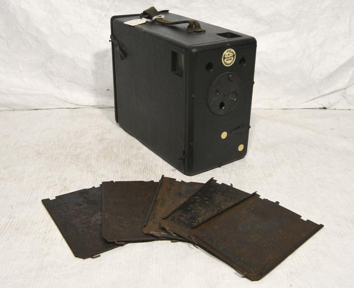 Tylar Magazine Plate Camera