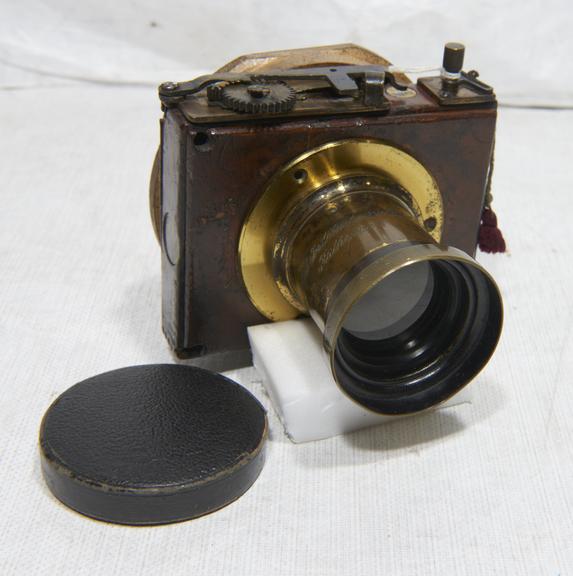 Busch Rapid Aplanat No. 3 Lens and Thornton Pickard Shutter