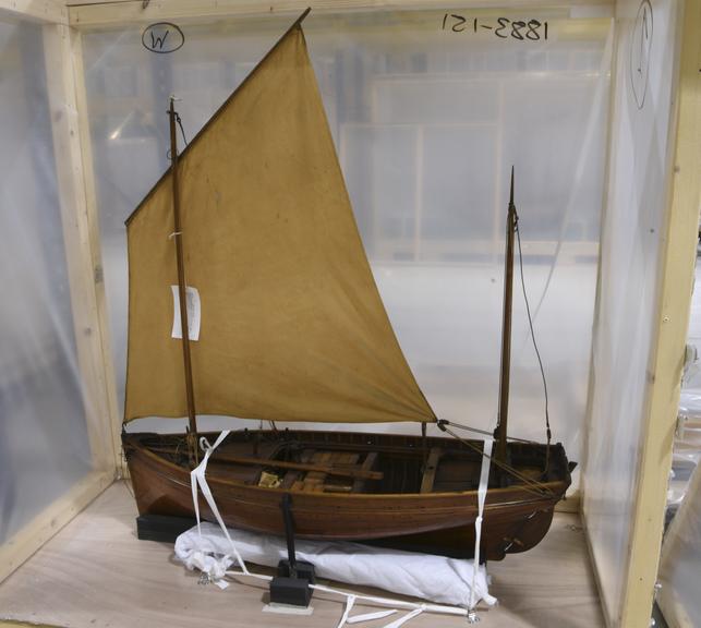 Whole model of lug ketch