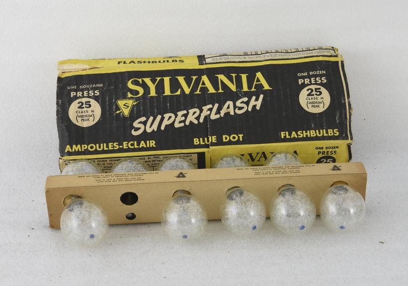 Ten Sylvania 'Superflash Blue Dot' Flashbulbs