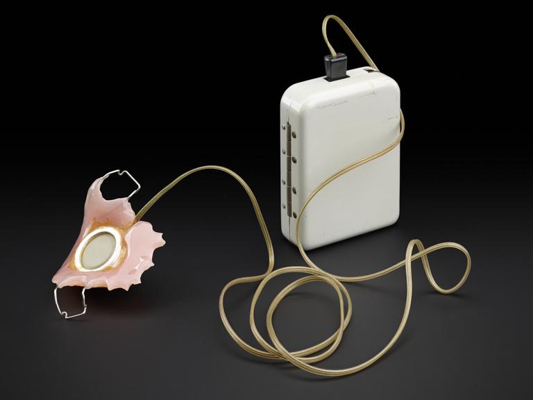 Artificial aid to speech by Fortiphone