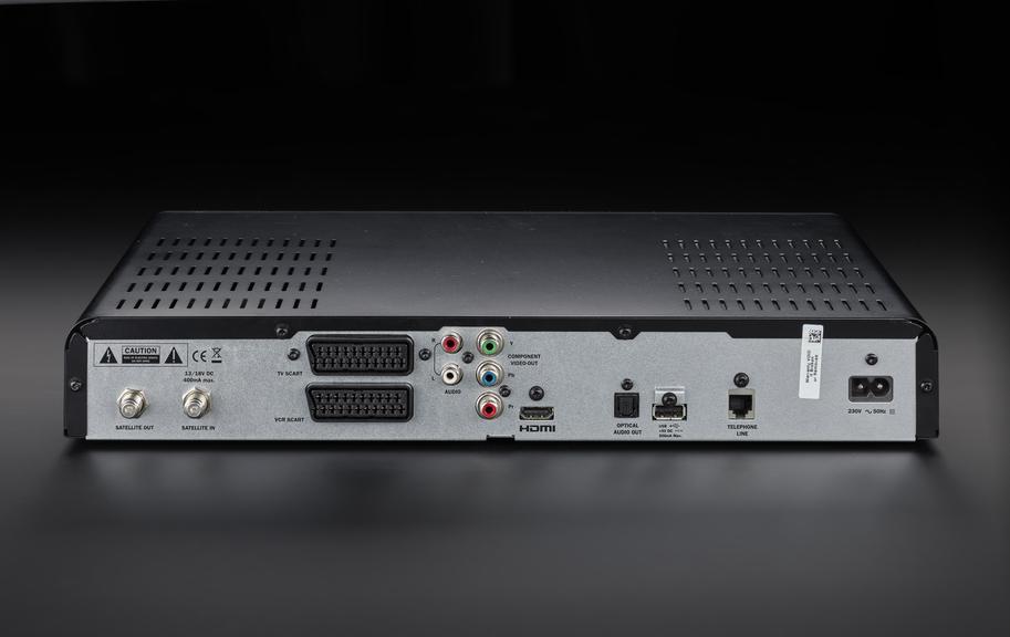 Pace DS810XE HD satellite receiver, 2006
