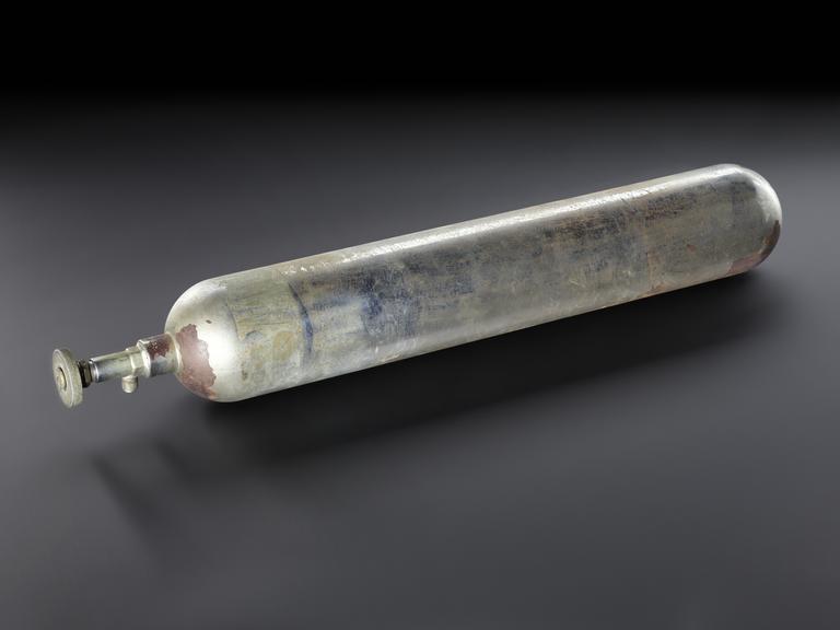 Oxygen cylinders, 1922-1959.