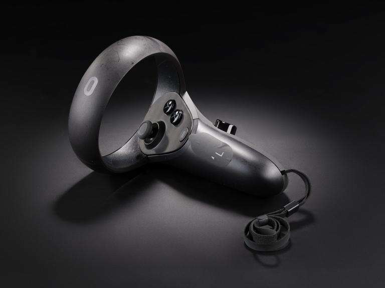 Meta Oculus Quest controller (Left)