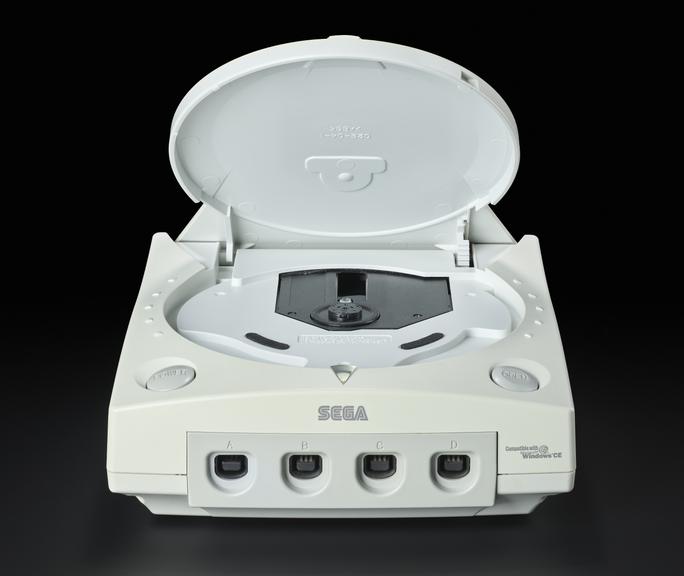Sega Dreamcast Game Console