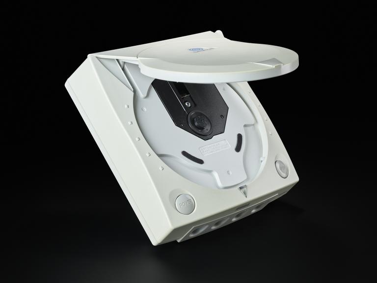 Sega Dreamcast Game Console