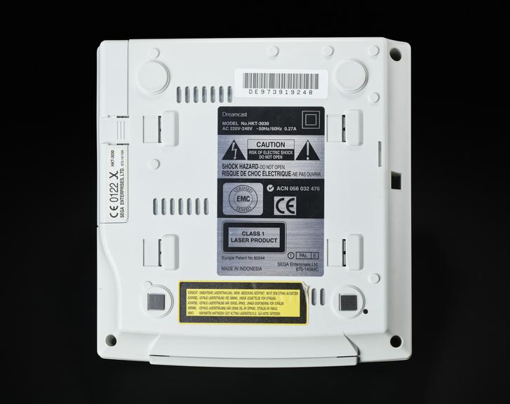 Sega Dreamcast Game Console