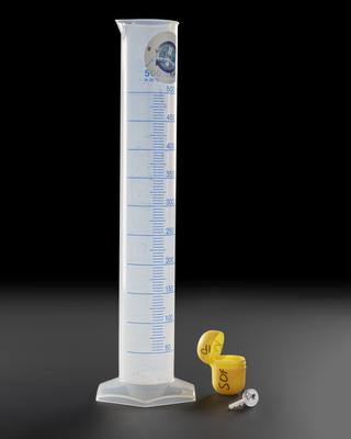 Plastic measuring cylinder