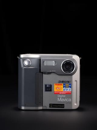 Sony Mavica MVC-FD5 digital camera