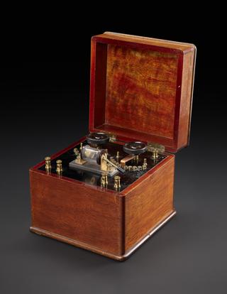 Homemade crystal set radio receiver