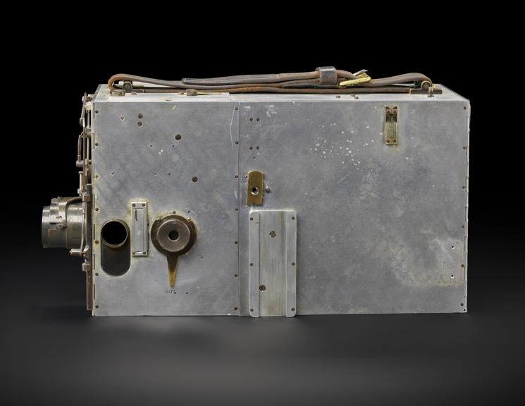 Captain John Noel's cine camera used on 1922 Everest expedition