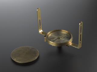 Lid for circumferentor