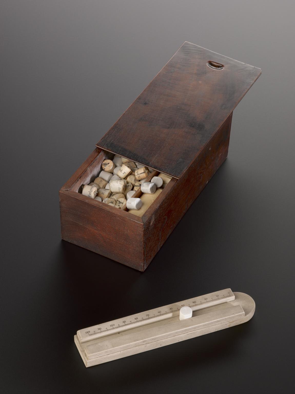 Old Pyrometer Wedgwood pyrometer, 1786 | Science Museum Group Collection