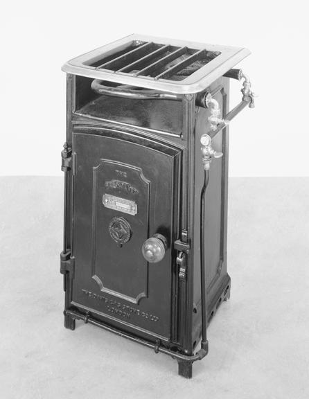 Gas cooker, 'S.M.' stove, by the Davis Gas Stove Co., c.1890