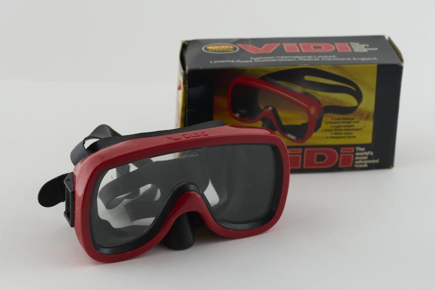 'Vidi' prescription mask