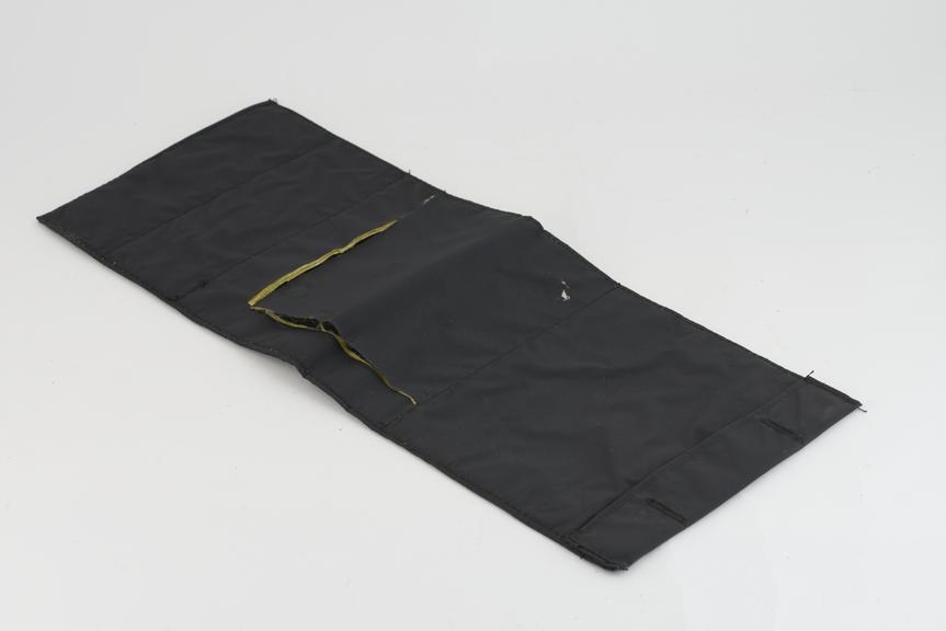 Chainsaw leg guard in Kevlar