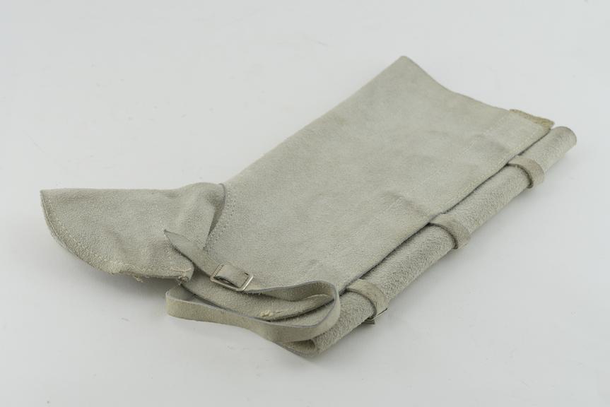 Foundry gaiter