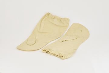 Pair of overmitts used on the 1933 Everest expedition