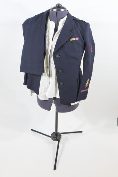 Ladies navy uniform with VAD badges