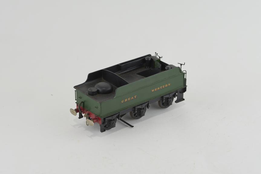 Model steam locomotive, 'O' gauge, unfinished, GWR `County'