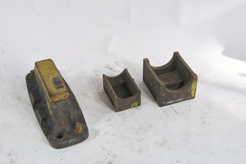 Two rail chair patterns for locomotive components