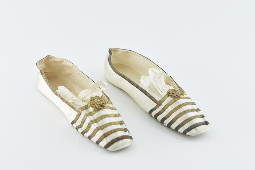 Queen Victoria's slippers, 1840-1848.