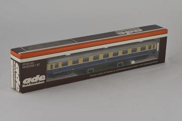 Model railway carriage; HO scale; DB 'Rheingold' 1st class corridor