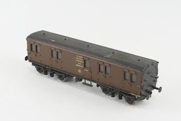 GWR Model railway carriage 1072