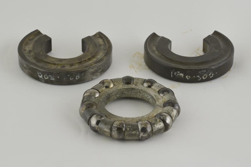 Sectioned Heavy Type Ball Thrust Bearing