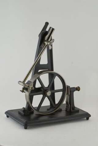 Model of nipping lever for a saw frame