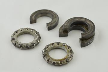 Sectioned Medium Type Double Thrust  Roller Bearing
