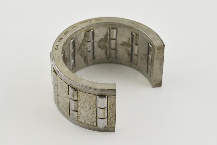 Sectioned patent roller bush bearing