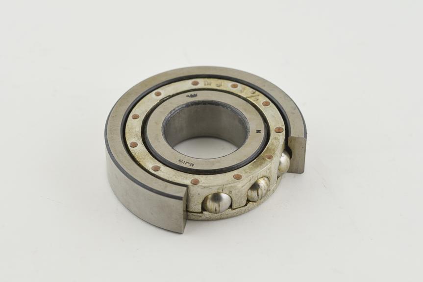 Sectioned medium type ball journal bearing