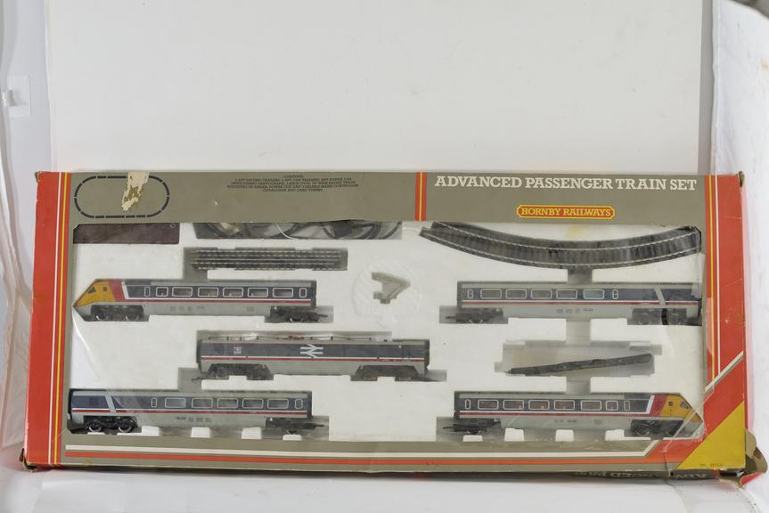 Model electric train set, OO gauge, electric, APT-P