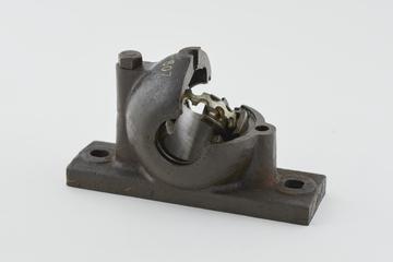 Sectioned ball bearing locating plummer block