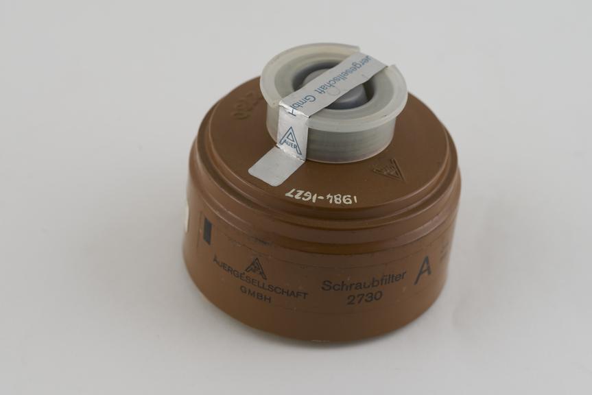Auergesellschaft A organic vapours and solvents filter