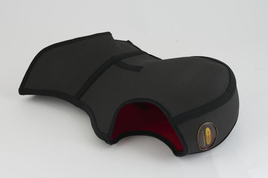 Wet suit hood