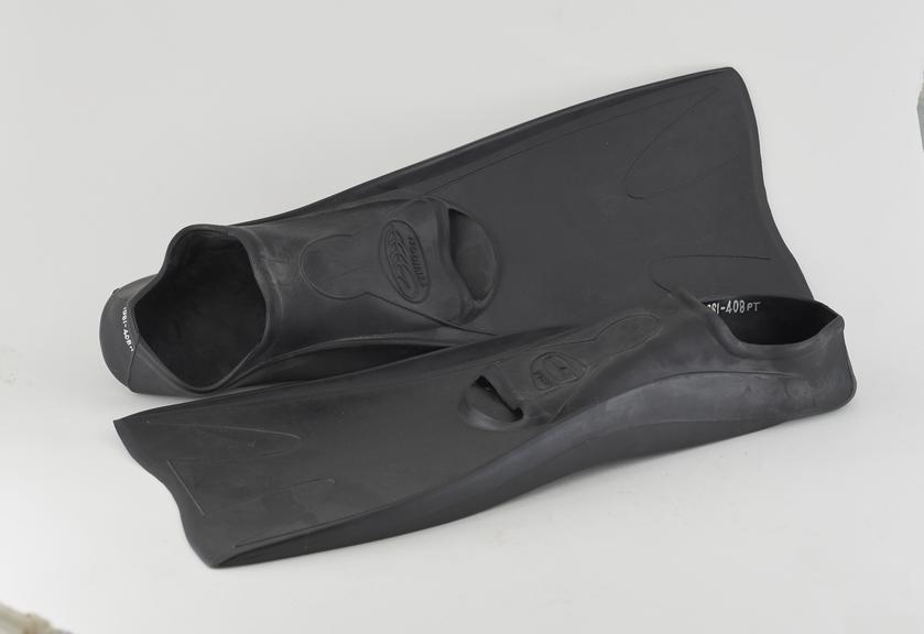 Pair of fins