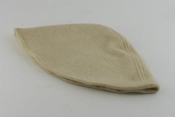 Dome shaped hat in wool