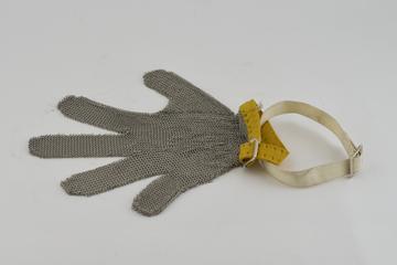 Protective Chain Mail Glove