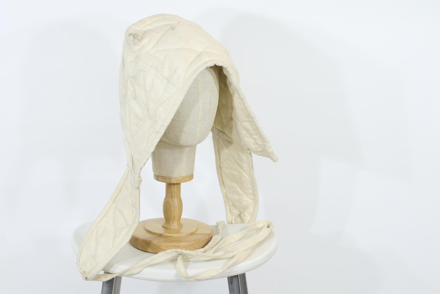 Insulated hood, made of Nomex