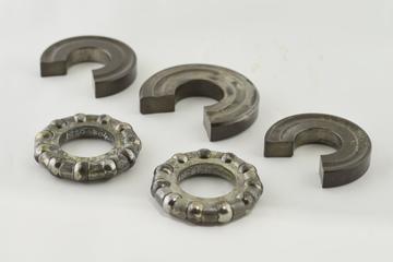 Sectioned heavy type double thrust